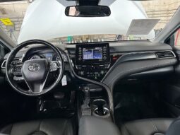 
										2023 Toyota Camry SE full									