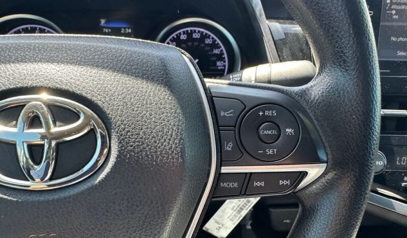 
								2023 Toyota Camry LE full									