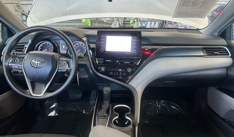 
								2023 Toyota Camry LE full									