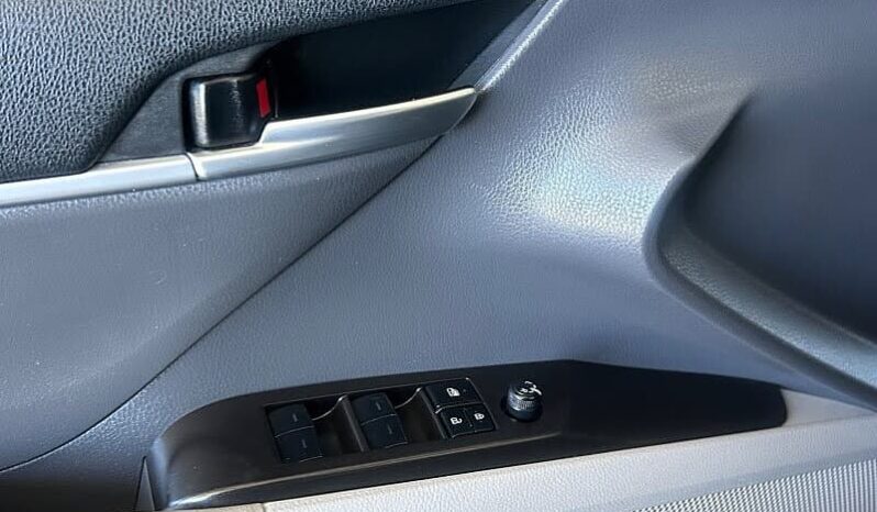 
								2023 Toyota Camry LE full									