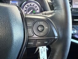 
										2023 Toyota Camry SE full									