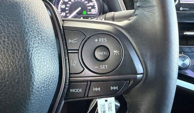 
								2023 Toyota Camry SE full									