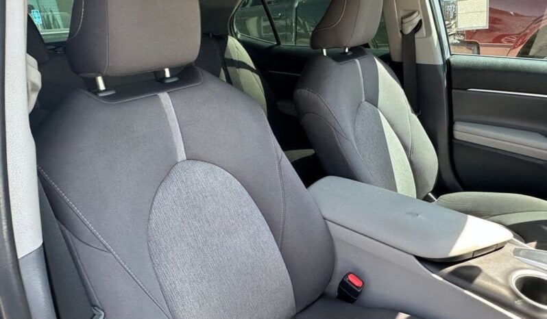 
								2023 Toyota Camry LE full									