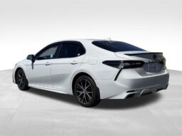 
										2023 Toyota Camry SE full									