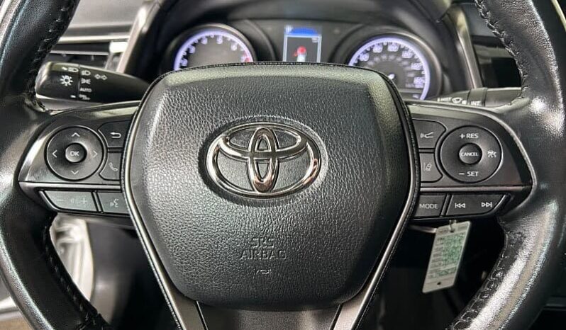 
								2023 Toyota Camry SE full									