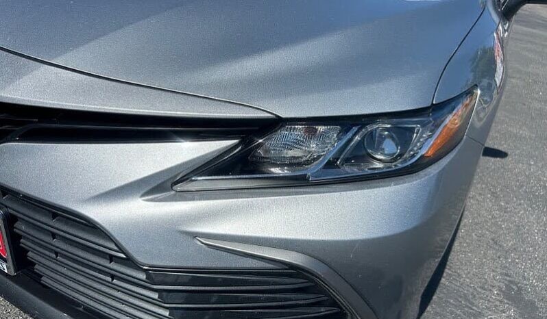 
								2023 Toyota Camry LE full									