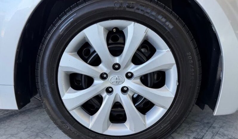 
								2023 Toyota Corolla LE full									