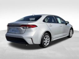 
										2023 Toyota Corolla LE full									