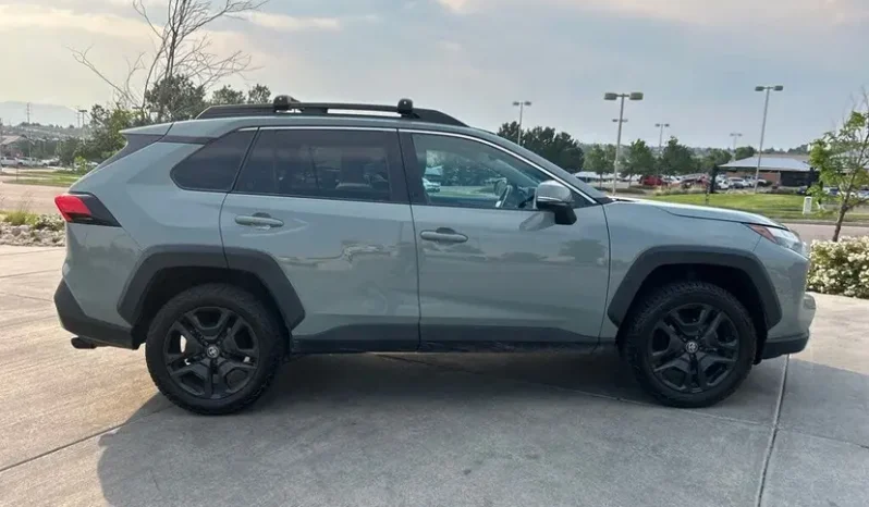 
								2023 Toyota RAV4 Adventure full									