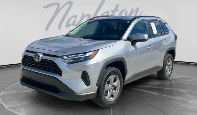 
								2023 Toyota RAV4 XLE full									