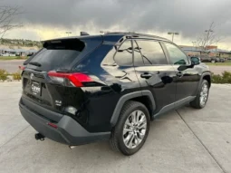 
										2023 Toyota RAV4 XLE Premium full									