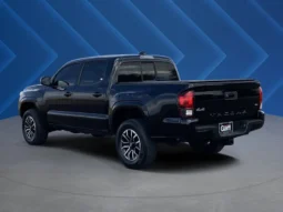 
										2023 Toyota Tacoma SR V6 full									