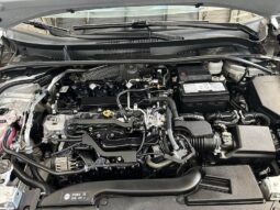 
										2024 Toyota Corolla LE full									
