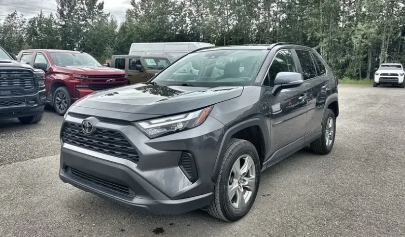 
								2024 Toyota RAV4 XLE full									
