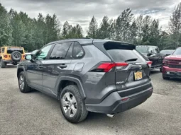 
										2024 Toyota RAV4 XLE full									