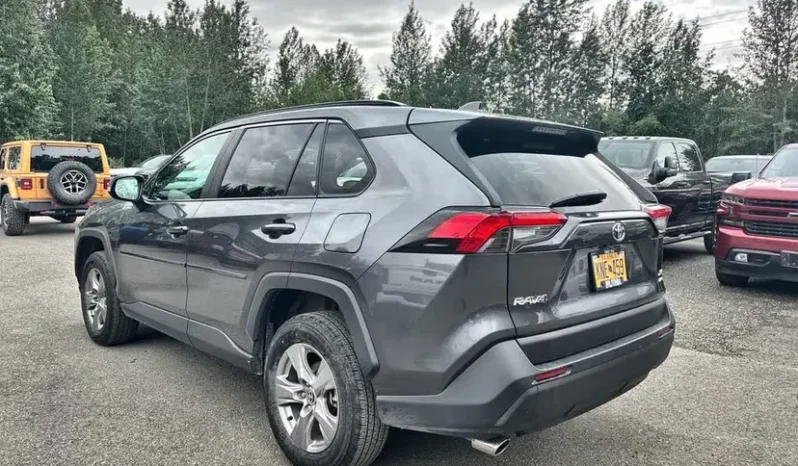 
								2024 Toyota RAV4 XLE full									