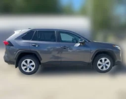 
										2024 Toyota RAV4 LE full									