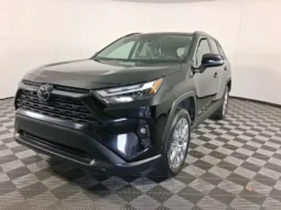 
										2024 Toyota RAV4 XLE Premium full									