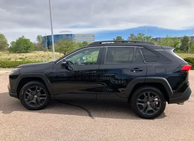 
								2024 Toyota RAV4 Adventure full									