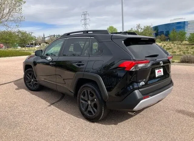 
								2024 Toyota RAV4 Adventure full									
