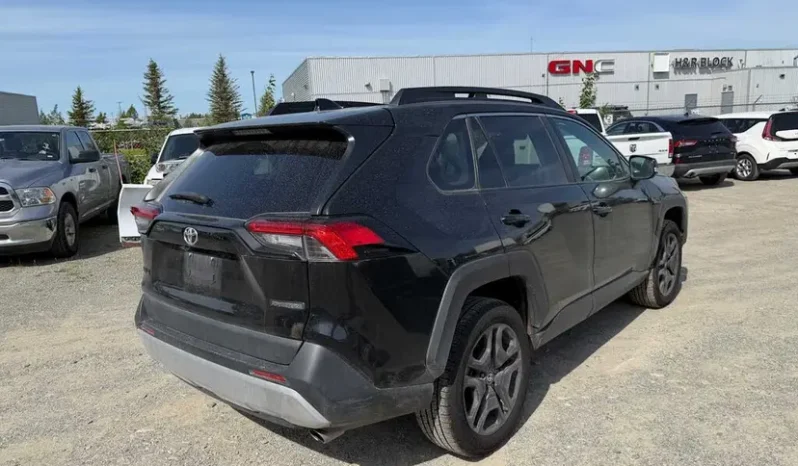 
								2024 Toyota RAV4 Adventure full									