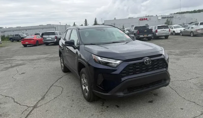 
								2024 Toyota RAV4 XLE full									