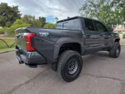 
										2024 Toyota Tacoma TRD Sport full									