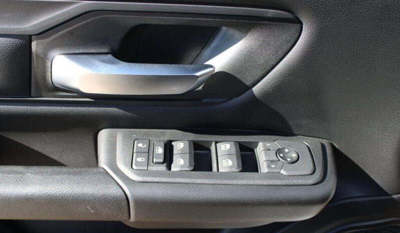 
								2025 Ram 1500 Tradesman full									