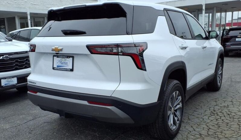 
								2026 Chevrolet Equinox LT full									