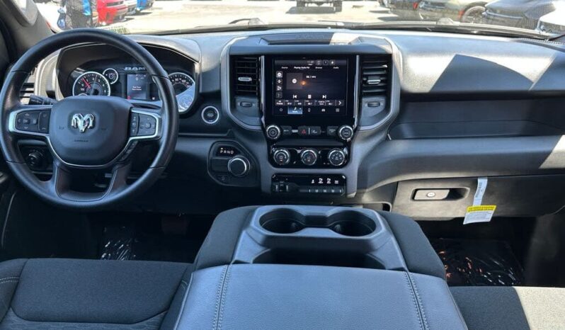 
								2026 Ram 1500 Express full									
